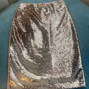 Verty Medium Sequined skirt